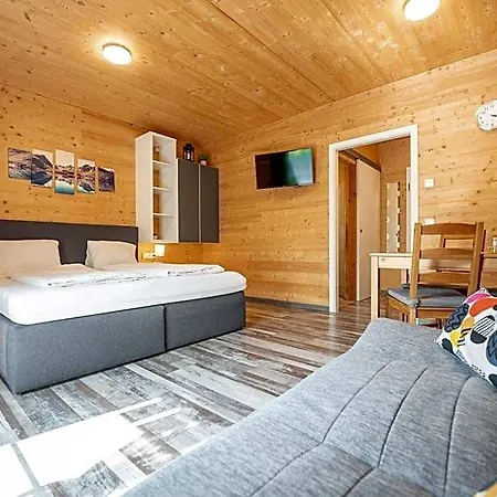 Gaestehaus Am Hahnenkamm 3* Höfen